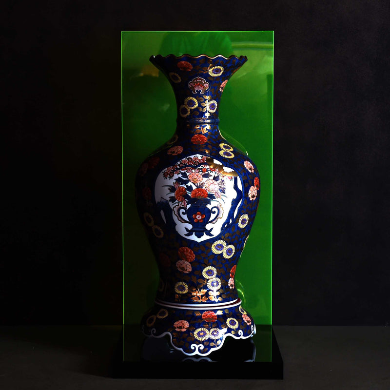 Decorative vase with gold chrysanthemum peony stand