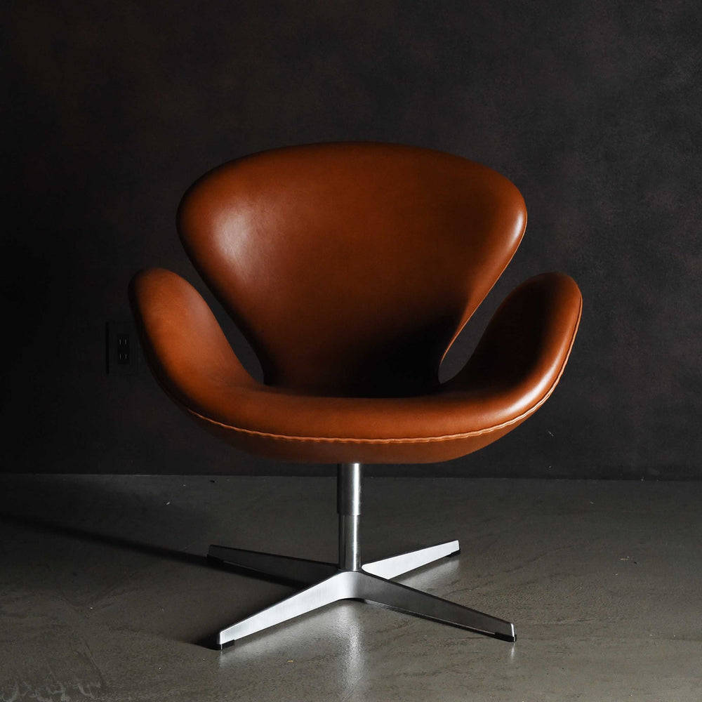 Arne Jacobsen / Swan Chair