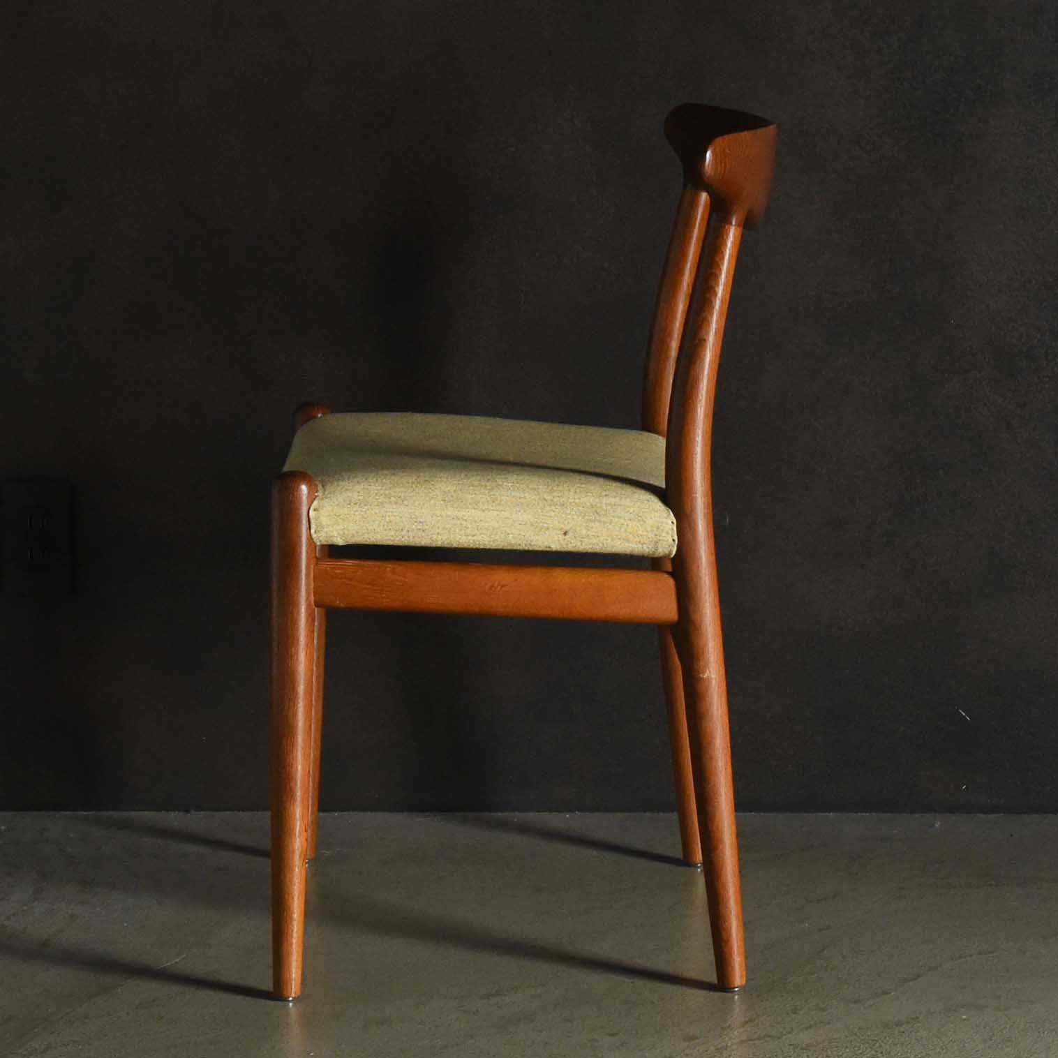 椅子 Hans J. Wegner W2 / C.M. Madsen W2 Dining Chairs by Hans J. Wegner for C.M. Madsen, 1950s