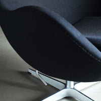 Arne Jacobsen / Egg Chair 3316